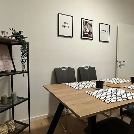 City Apartment Apartment *